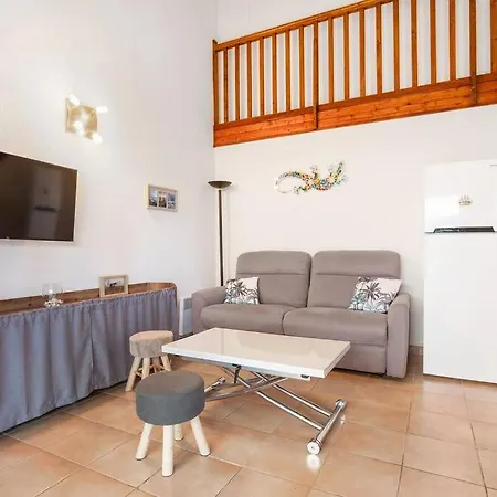 Cabana & Duplex Samaria Village アパート